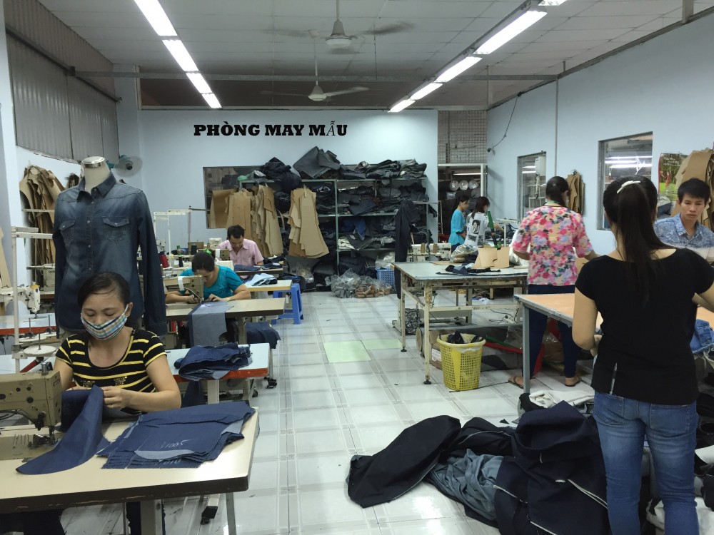 Phòng May Mẫu (Đội ngũ kỹ thuật)